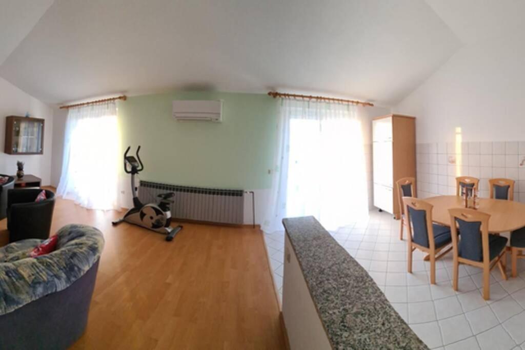 Mitros Apartment Малинска Экстерьер фото